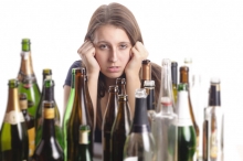Лечение женского алкоголизма - симптомы, стадии, методы воздействия и другие аспекты, касающиеся женского а