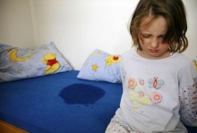 Препарат "Минирин": отзывы при энурезе у детей