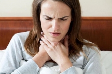 У кормящей мамы болит горло - что делать? Чем лечить горло при грудном вскармливании
