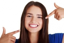 Продукты для зубов: список полезных и вредных. Лучшие продукты для отбеливания зубов