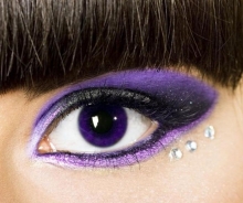 Фиолетовые линзы для глаз: правила пользования
